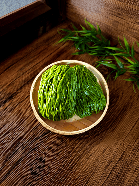 春記麵廠 菠菜麵 特寫 Chun Kee Noodles Factory Spinach Noodles Thick Close-up